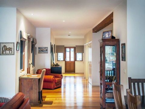 Johanna - Accommodation Port Macquarie 3