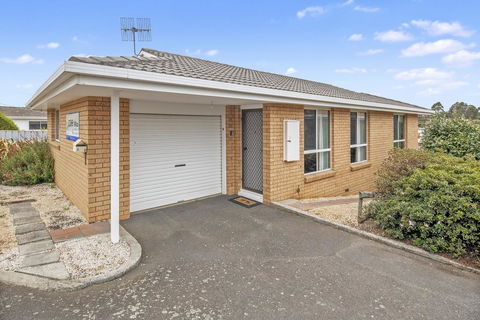 Josie Villa - Beautiful West Burnie: Long Or Short Term - Accommodation Port Macquarie 1