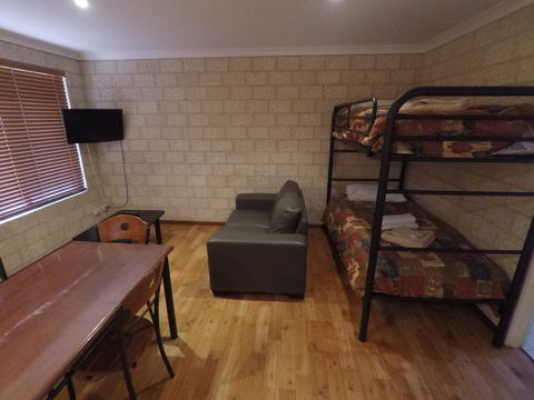 Kalbarri Tudor Holiday Park - Accommodation Port Macquarie 3