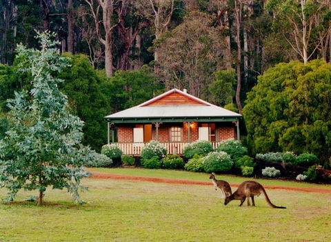 Karri Valley Chalets - Accommodation Port Macquarie 0