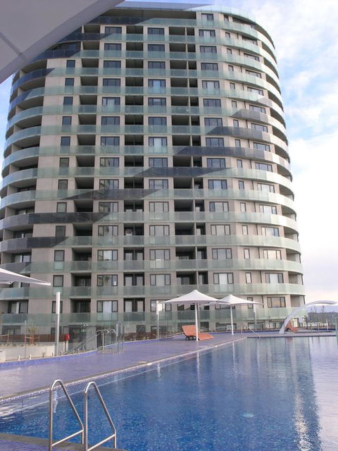 Kesh At Infinity Towers - Accommodation Port Macquarie 0