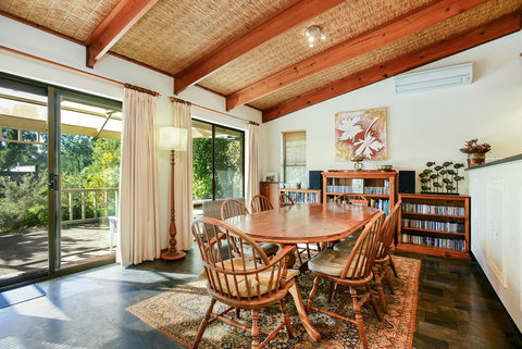 Kestrel Lodge Port Willunga - Accommodation Port Macquarie 3