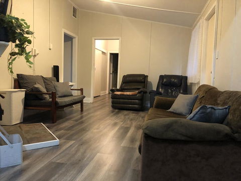 King Of The Cross - Work, Holiday Or Stop Overs - Accommodation Port Macquarie 1