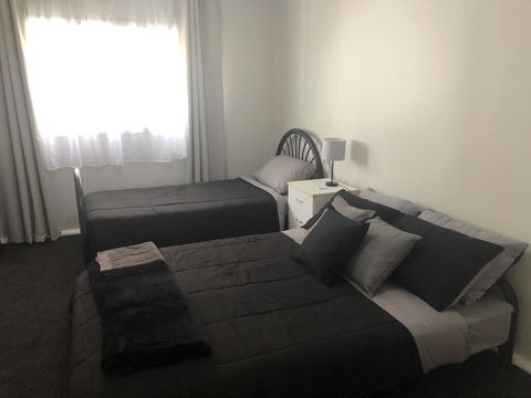 King Of The Cross - Work, Holiday Or Stop Overs - Accommodation Port Macquarie 3