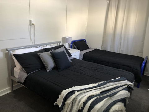 King Of The Cross - Work, Holiday Or Stop Overs - Accommodation Port Macquarie 2