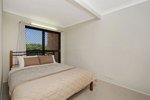 KINGSCLIFF HOLIDAY HOME ON THE HILL - SYD'S VIEW - Accommodation Port Macquarie 0