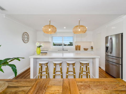KINGY BEACH HOUSE @ 162 - Accommodation Port Macquarie 3