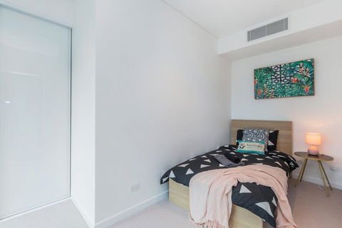 KOZYGURU SKYTOWER BRISBANE CBD 2 BED APT QBN222-1815 - Accommodation Port Macquarie 3