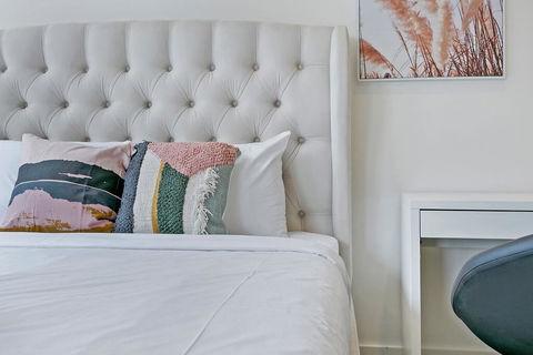 KOZYGURU ZETLAND COSY 3 BEDROOM APT EAST VILLAGE NZE906-1413 - Accommodation Port Macquarie 1
