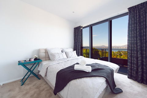La Vie Luxury Bay View - Accommodation Port Macquarie 3