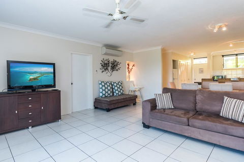 Lagoon 006 - Accommodation Port Macquarie 1