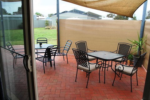 Lake Tyrrell Accommodation - Accommodation Port Macquarie 2