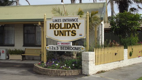 Lakes Entrance Holiday Units - Accommodation Port Macquarie 0
