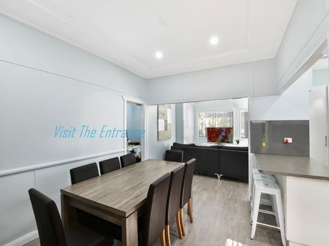 Lakeside House & Cabin - Accommodation Port Macquarie 3