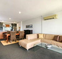 Large 3 Bedroom Apartment with River Views near the Stadium - Accommodation Port Macquarie