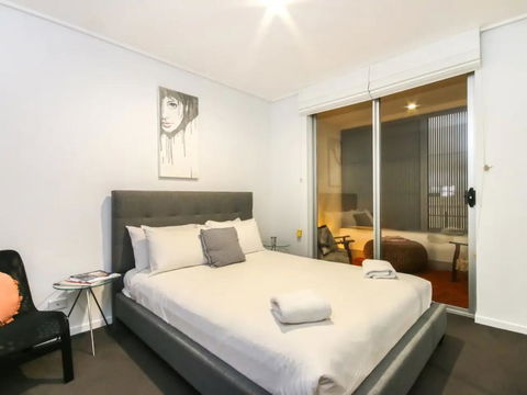 Large 3 Bedroom Apartment With River Views Near The Stadium - Accommodation Port Macquarie 3