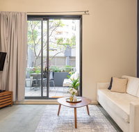 Large Apartment 2 Parking Spots and Pool - Accommodation Port Macquarie