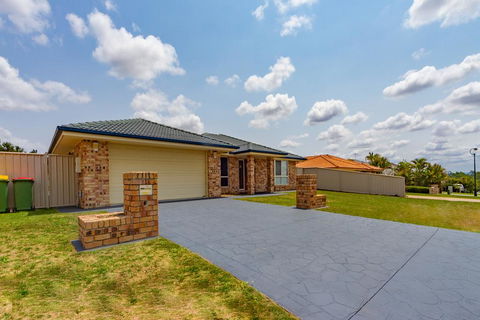 Large Executive And Family Home - Flinders View - Accommodation Port Macquarie 2