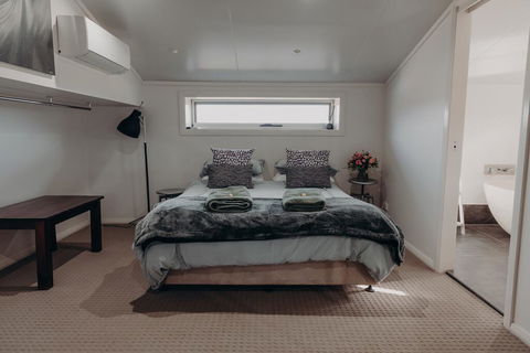 Lazy River Estate Boat House Villa - Accommodation Port Macquarie 1