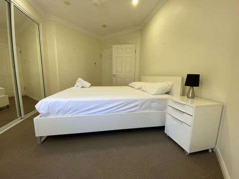 Lighthouse Apartments On The Strand - Accommodation Port Macquarie 2