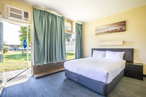 Links Hotel - Accommodation Port Macquarie 2