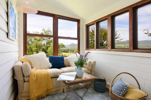 Lulu Hill Cottage - Kangaroo Valley - Accommodation Port Macquarie 3