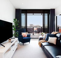 Luxe Apartment Five Minutes From Airport and City - Accommodation Port Macquarie