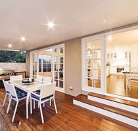 Luxurious Hampton Style 3 Bedroom House - Accommodation Port Macquarie
