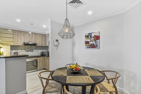 Luxurious Harbour View Apartment Steps From City - Accommodation Port Macquarie 1