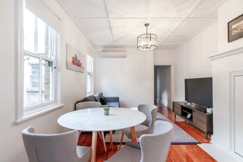 Luxurious Historic Home With Harbour Bridge Views - Accommodation Port Macquarie 2