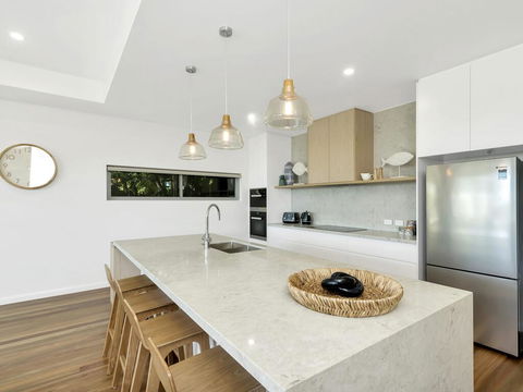 Luxury On Currumbin Beach - Accommodation Port Macquarie 2