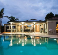Luxury Waterfront Home - Accommodation Port Macquarie