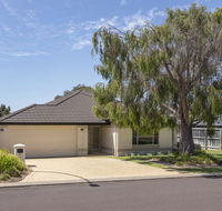 Macs Manor - Accommodation Port Macquarie