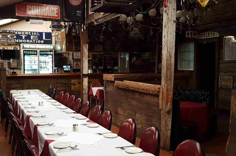 Madden's Commercial Hotel - Accommodation Port Macquarie 1