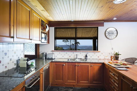 Magic Mountain At Smiths Lake - Accommodation Port Macquarie 3