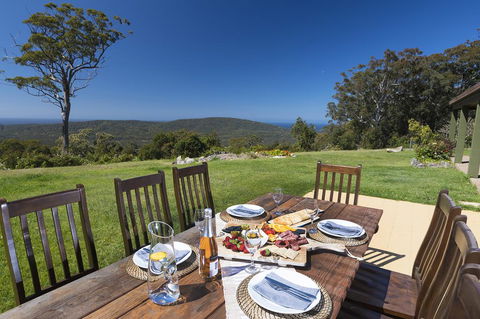 Magic Mountain At Smiths Lake - Accommodation Port Macquarie 0