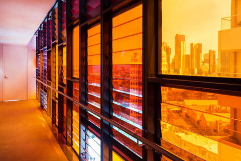 Magnificent Apartment With Spa In Melb - Accommodation Port Macquarie 2