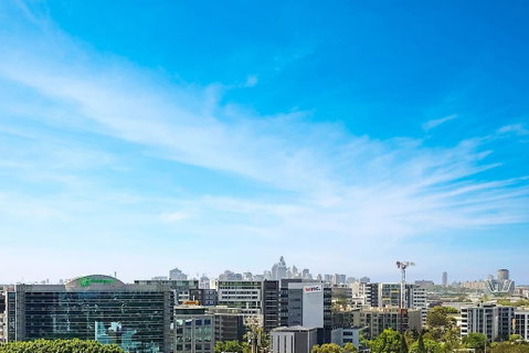 Mascot - Sydney City Views - Accommodation Port Macquarie 1