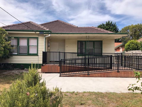 Melbourne Short Stay - Clayton Station, Monash Uni, Hospital - Accommodation Port Macquarie 0