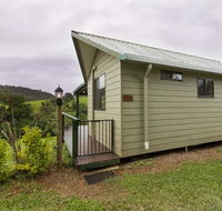 Mena Creek Flower House - Accommodation Port Macquarie