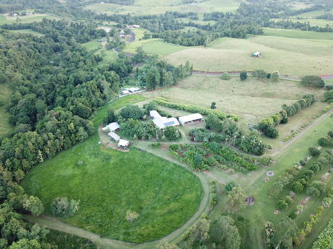 Mena Creek Flower House - Accommodation Port Macquarie 3