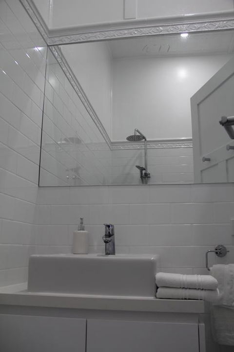 Mentor Chambers Apartment Bed & Breakfast - Accommodation Port Macquarie 3