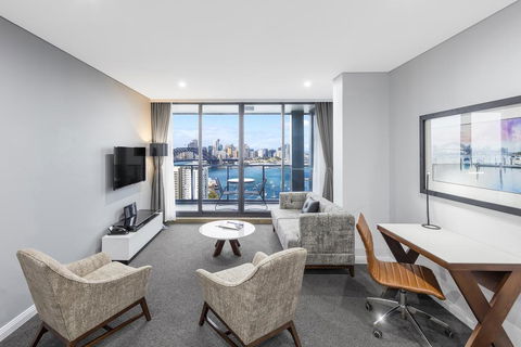 Meriton Suites North Sydney - Accommodation Port Macquarie 0