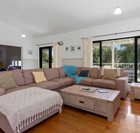 MERMAIDS ON MARENGO - large home with wifi - Accommodation Port Macquarie
