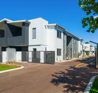 MERRIFIELD Foothill Suites - RELAXING LIFETYLE CHOICE - Accommodation Port Macquarie