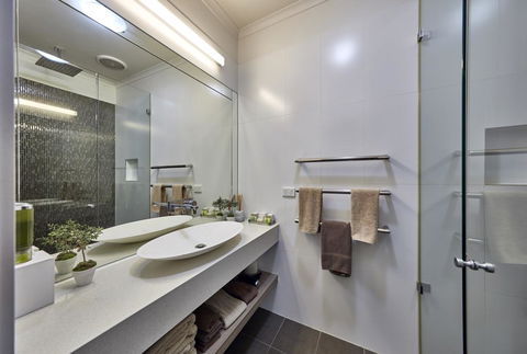 Mews Cottages - Accommodation Port Macquarie 3