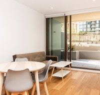 Modern Apartment in Darling Harbour - Accommodation Port Macquarie