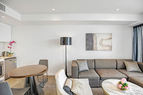 Modern Studio Apartment In Chatswood - Accommodation Port Macquarie 1