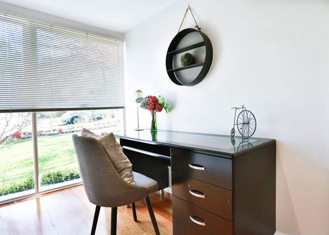 Mont Albert 2 Bedrooms Morden House - Accommodation Port Macquarie 1