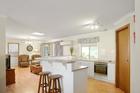 Moonta Bay Accommodation - Accommodation Port Macquarie 3